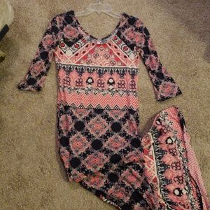 Xhilaration long maxi dress with 3/4 sleeve